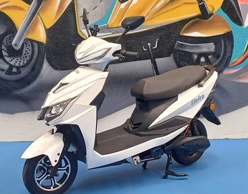 Scooter Eletrica Pro – Branca Scooter Eletrica Pro - Branca